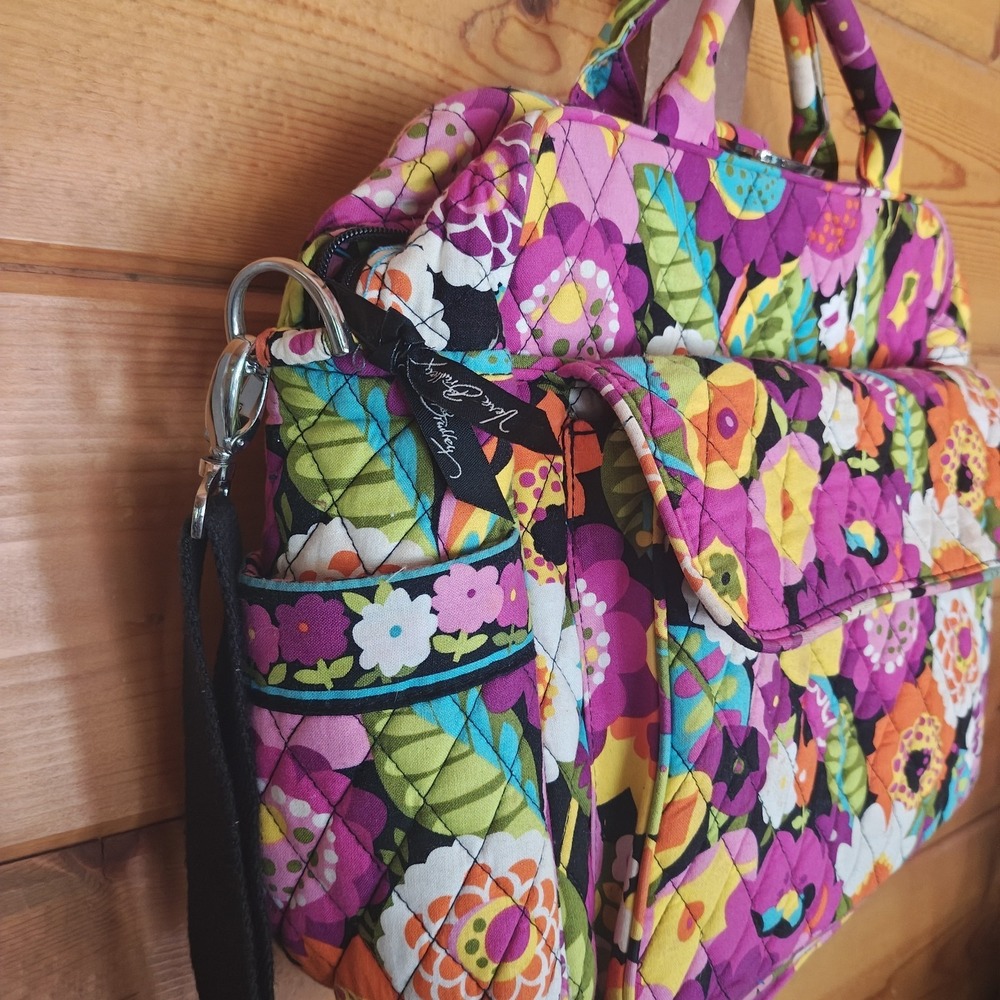 Vera Bradley Va Va Bloom Diaper Baby Bag Lined with Changing Pad Laptop Bag ZA4 - Picture 2 of 10